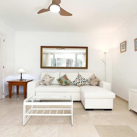 1 Bedroom Apartment Second Line Beach- Parque Marbella Building Buitenkant foto